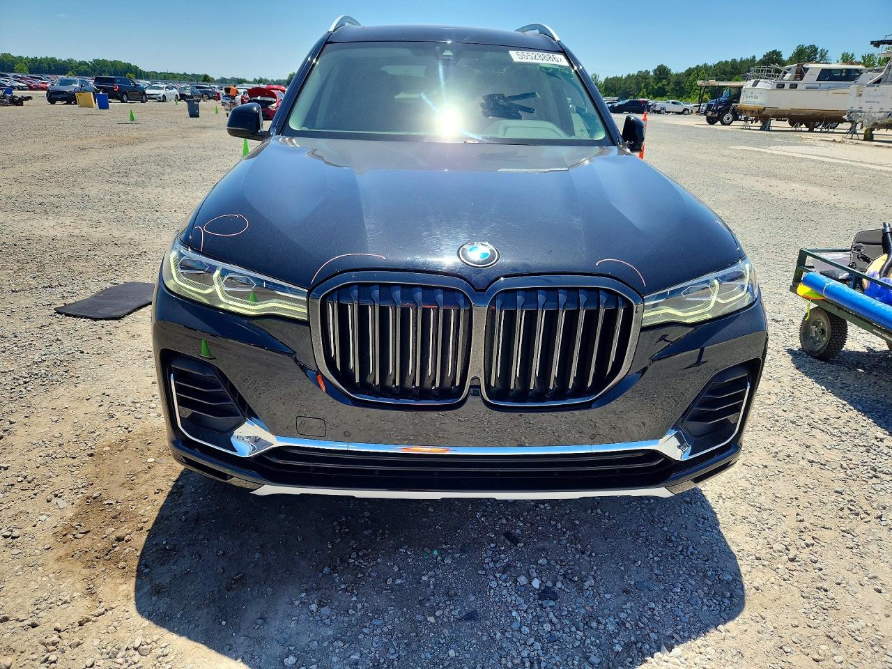 2021 BMW X7