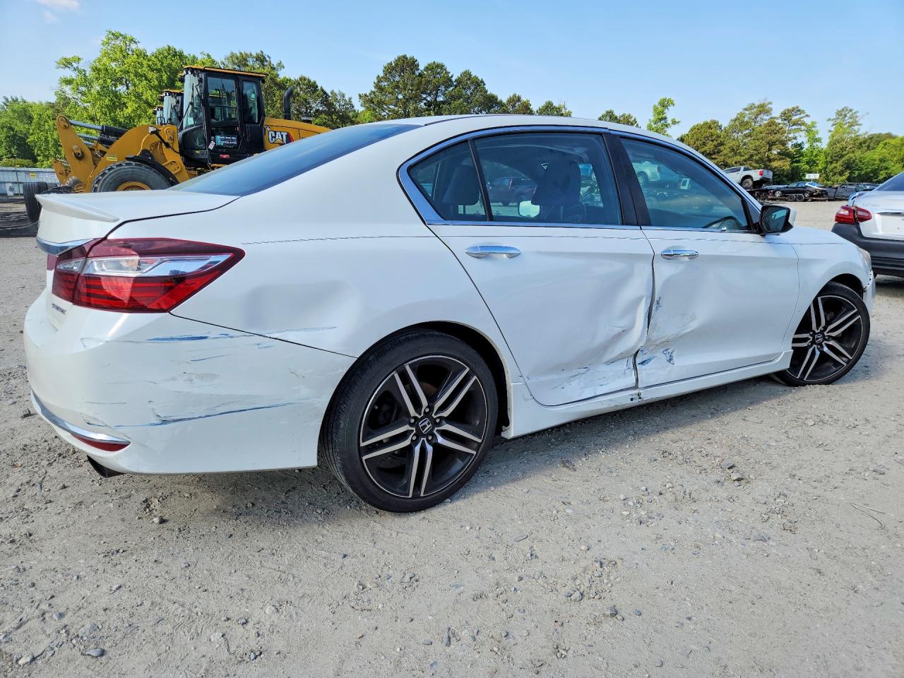 2017 HONDA ACCORD