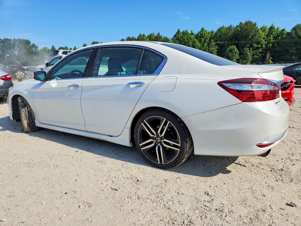 2017 HONDA ACCORD