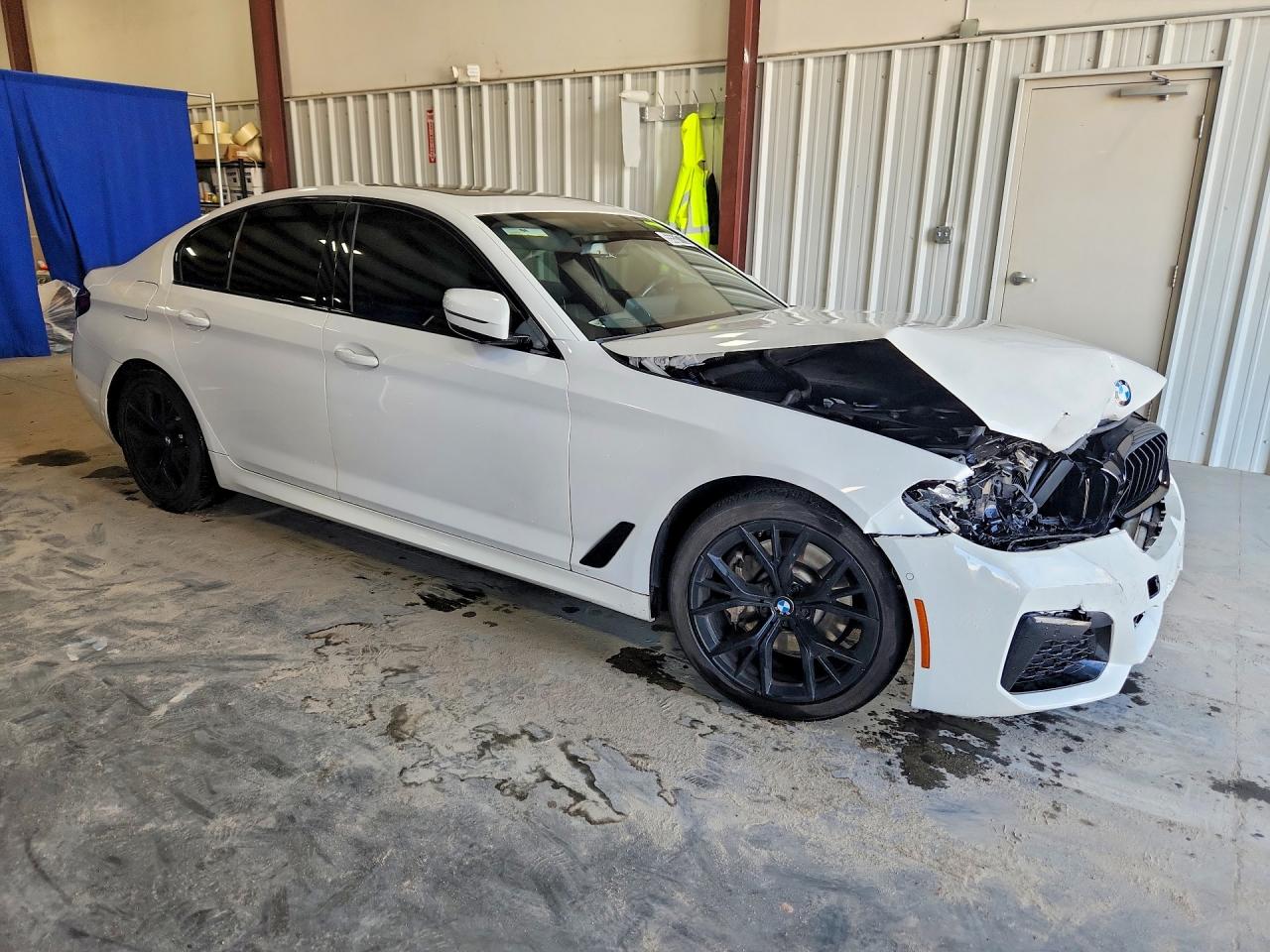 2022 BMW 5 SERIES