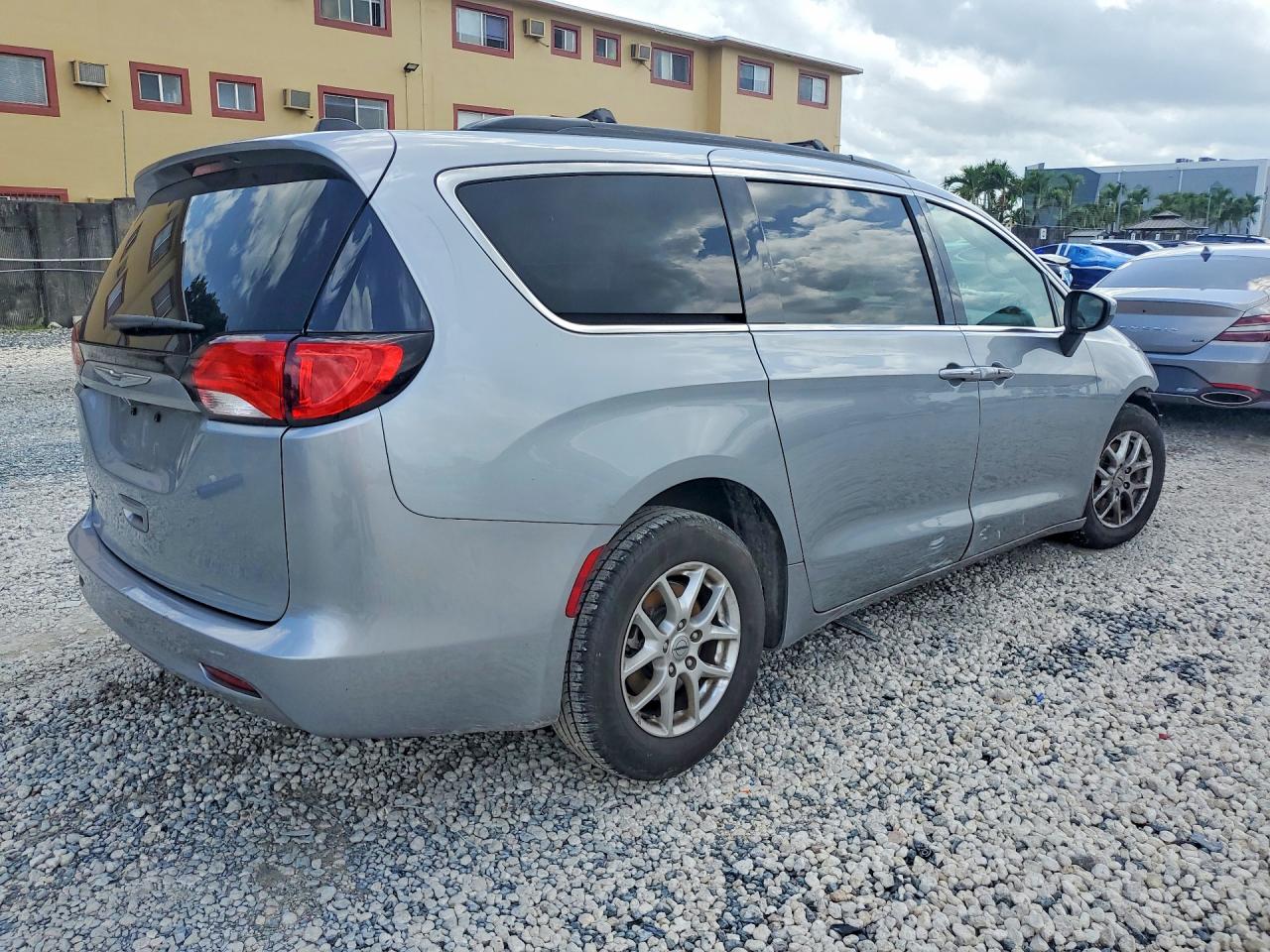2021 CHRYSLER MINIVAN