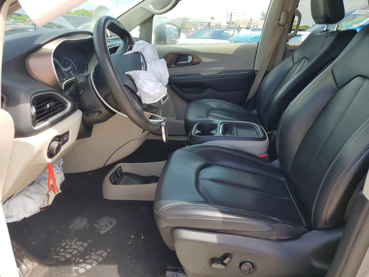 2021 CHRYSLER MINIVAN