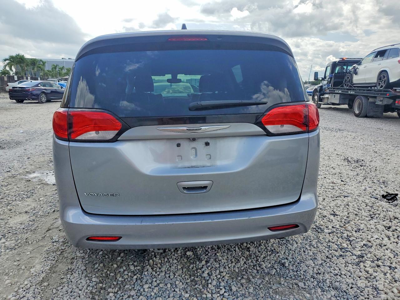 2021 CHRYSLER MINIVAN