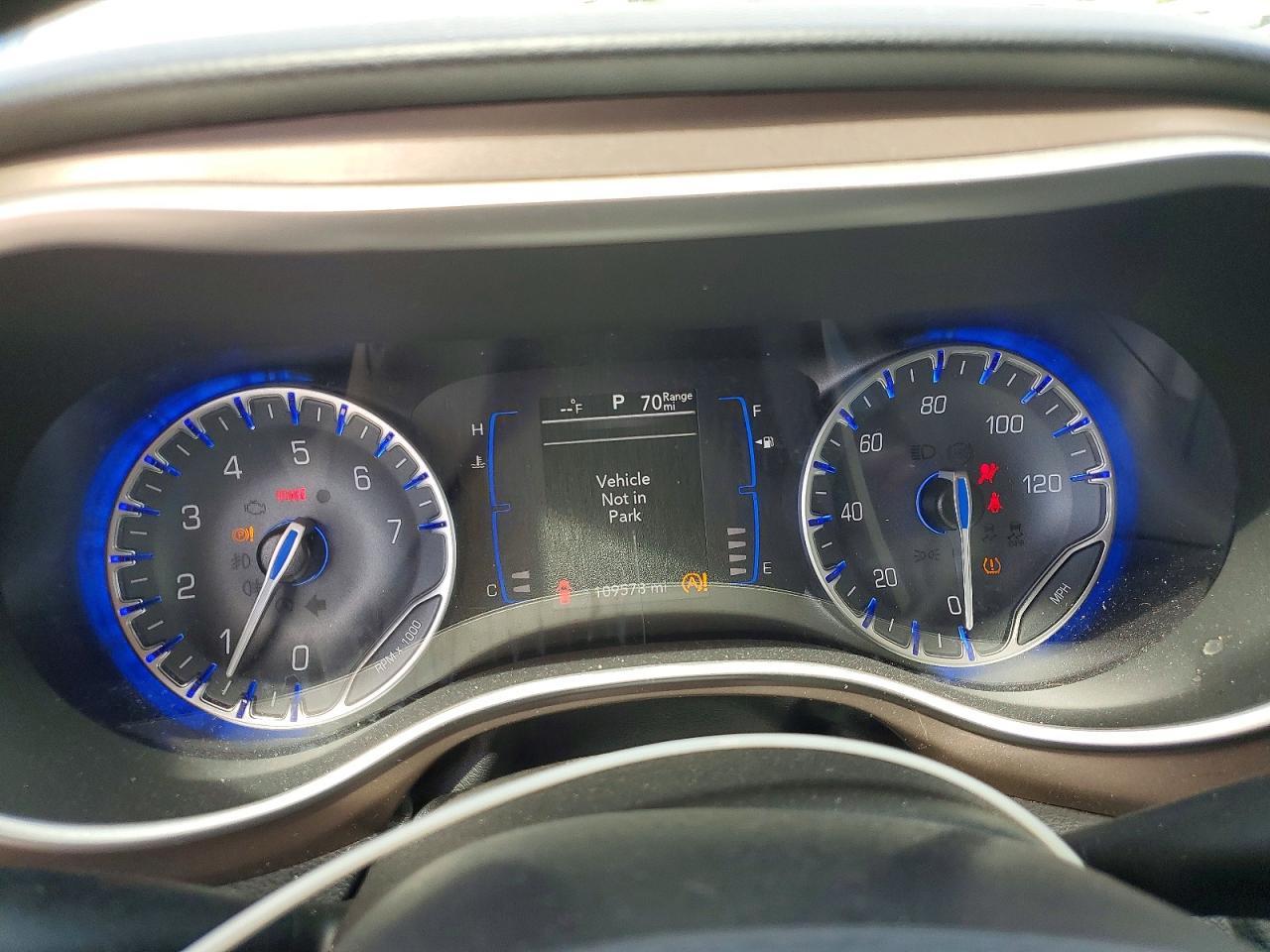 2021 CHRYSLER MINIVAN