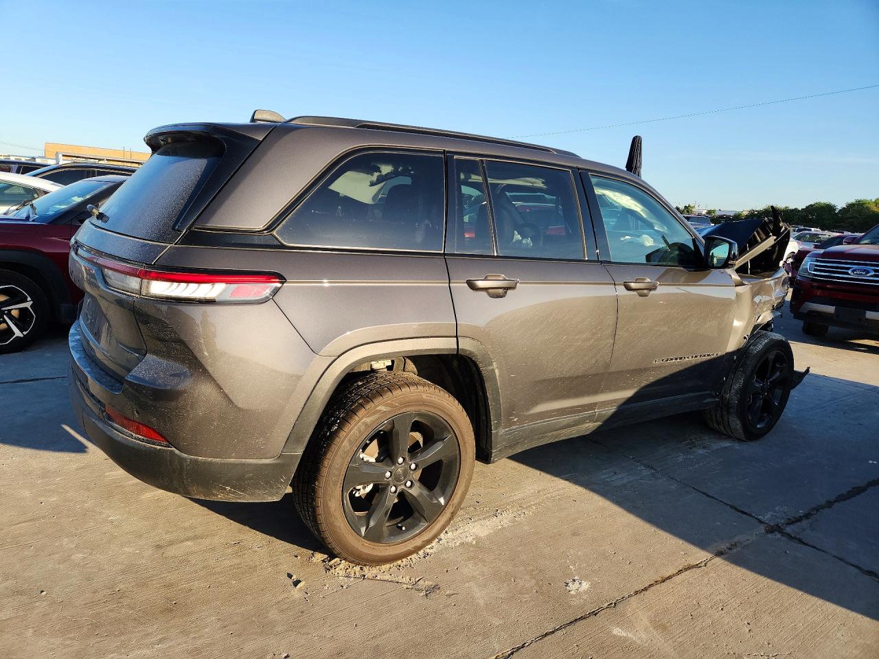 2024 JEEP CHEROKEE