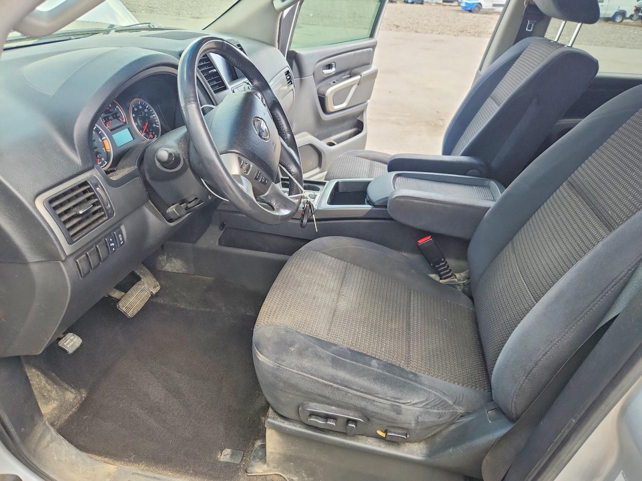 2015 NISSAN ARMADA