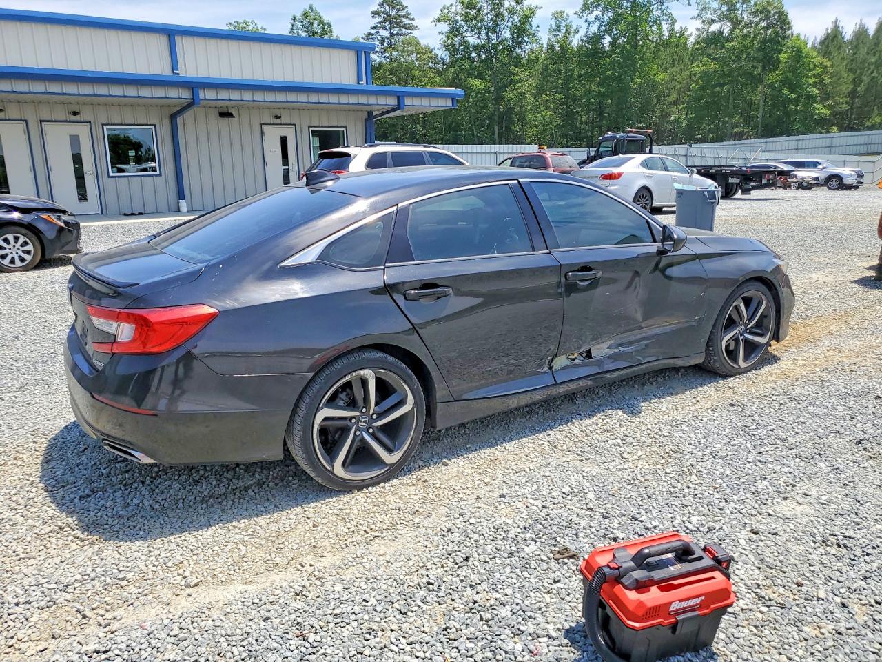 2018 HONDA ACCORD