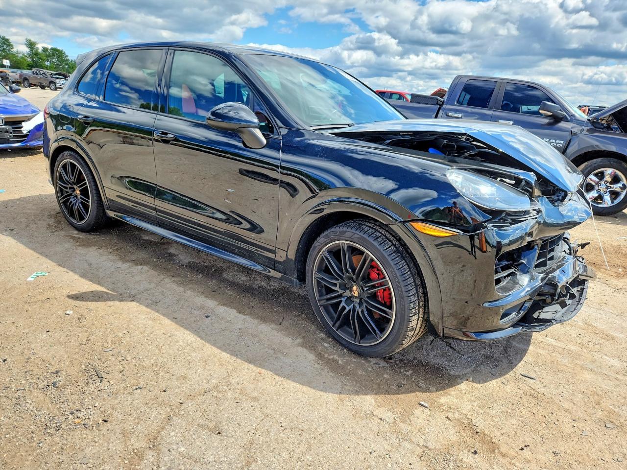 2014 PORSCHE CAYENNE