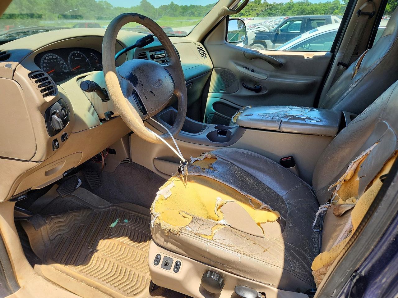 2002 FORD EXPEDITION
