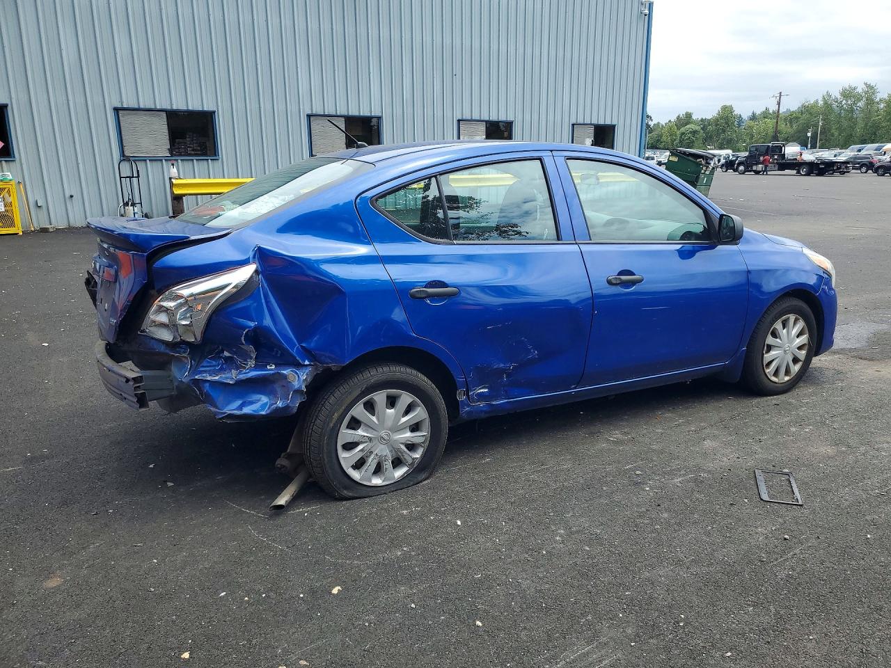 2015 NISSAN VERSA