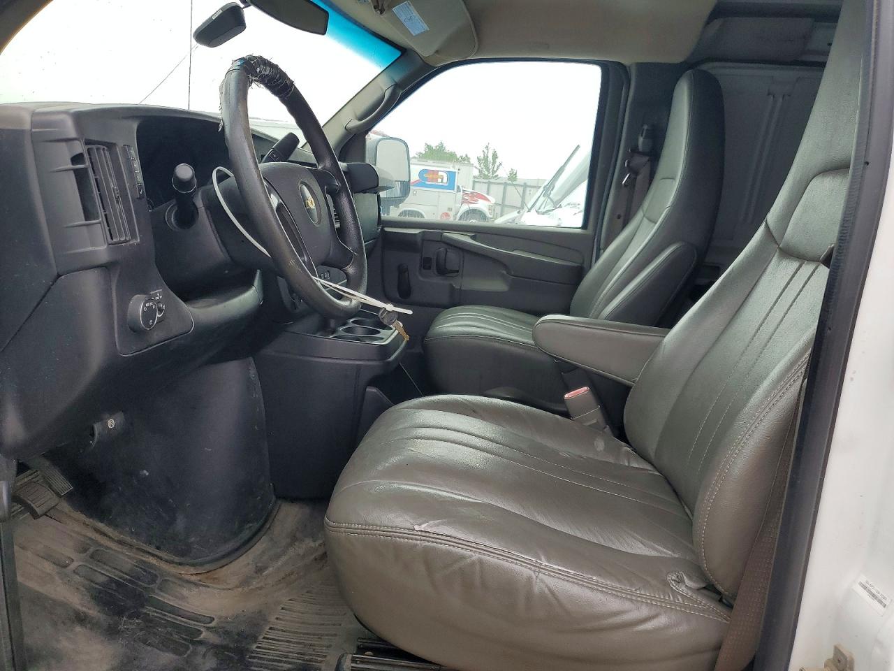 2013 CHEVROLET EXPRESS