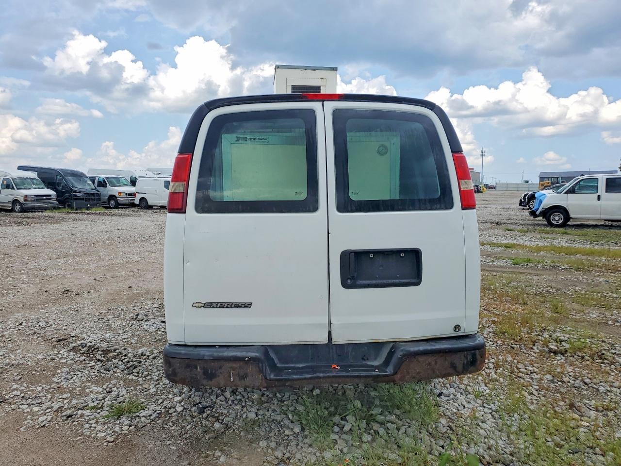 2013 CHEVROLET EXPRESS