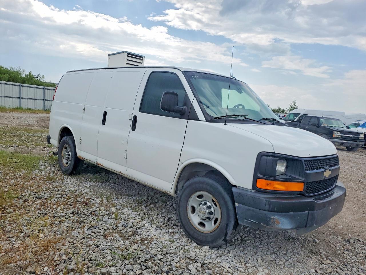 2013 CHEVROLET EXPRESS