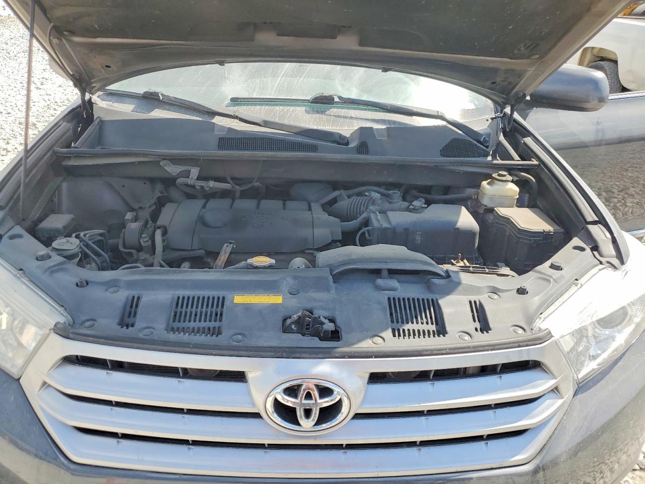 2013 TOYOTA HIGHLANDER
