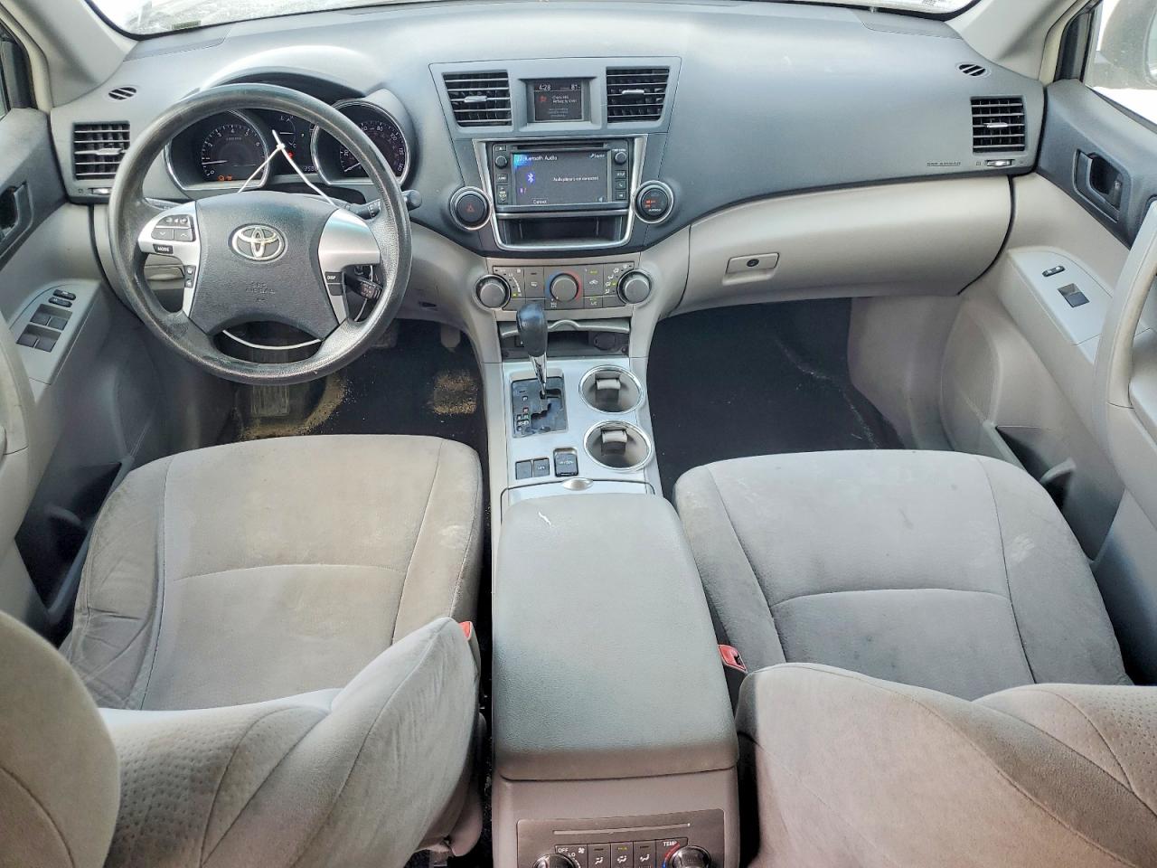 2013 TOYOTA HIGHLANDER