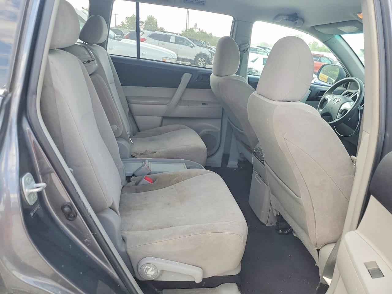 2013 TOYOTA HIGHLANDER
