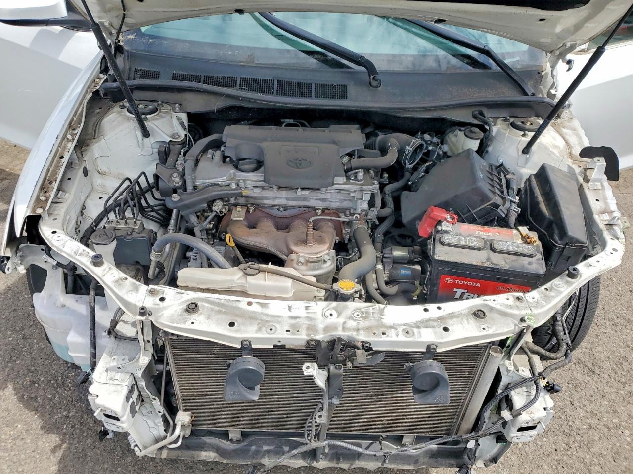 2014 TOYOTA CAMRY