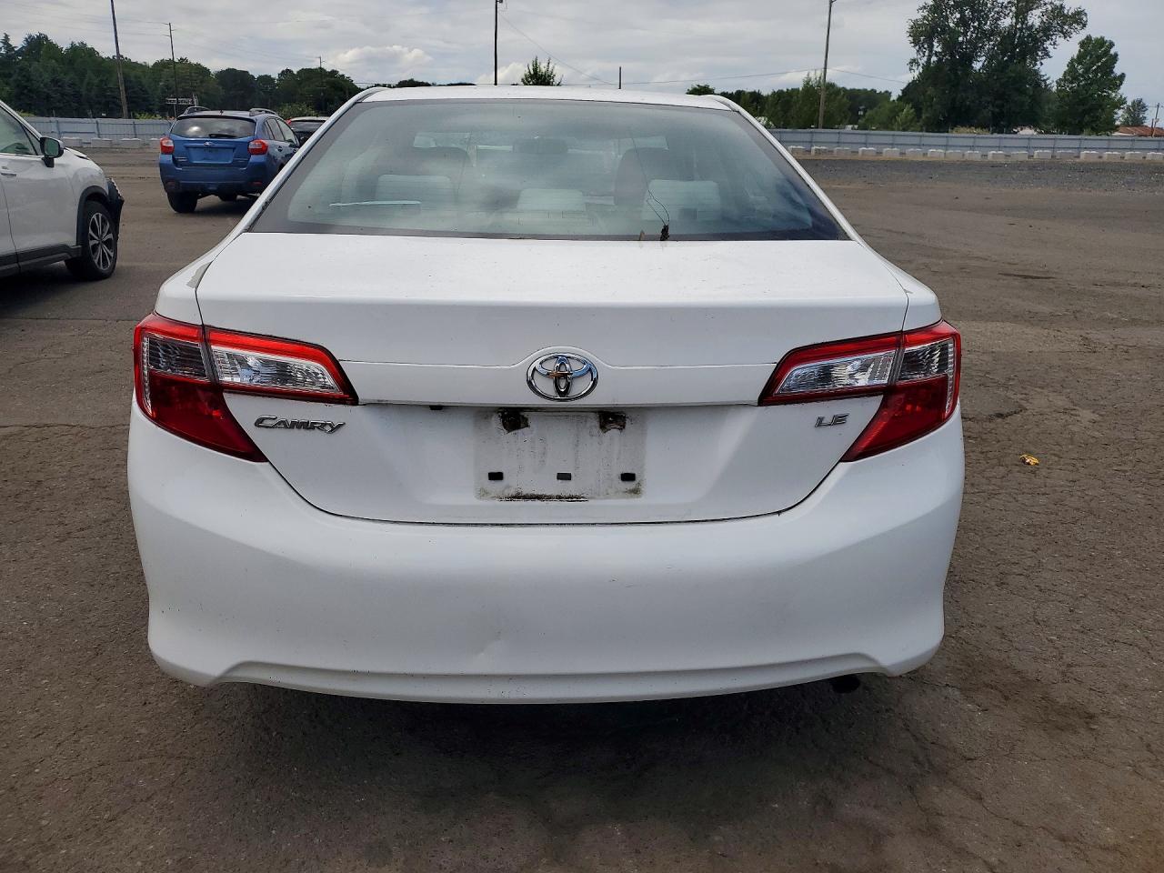 2014 TOYOTA CAMRY
