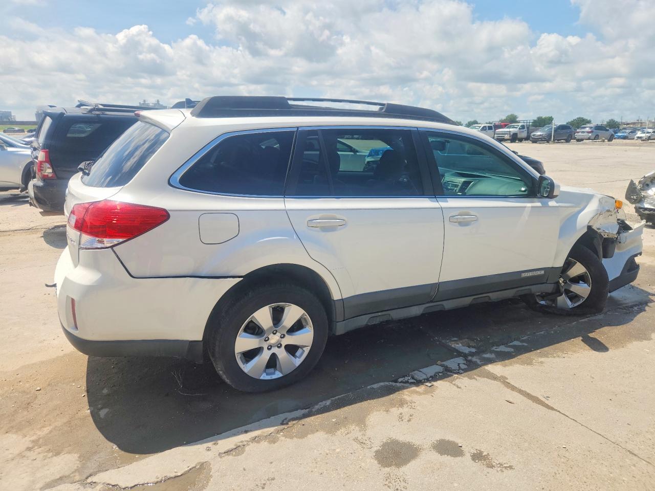 2011 SUBARU LEGACY