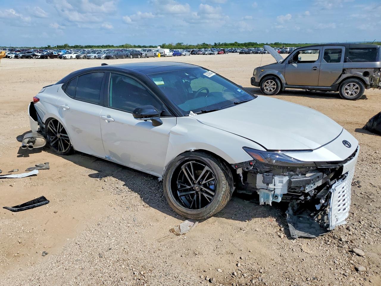 2026 TOYOTA CAMRY