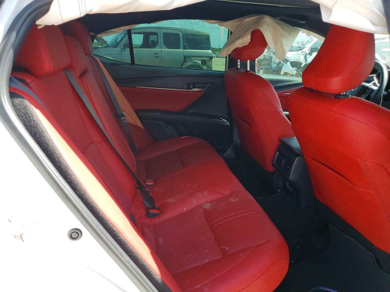 2026 TOYOTA CAMRY