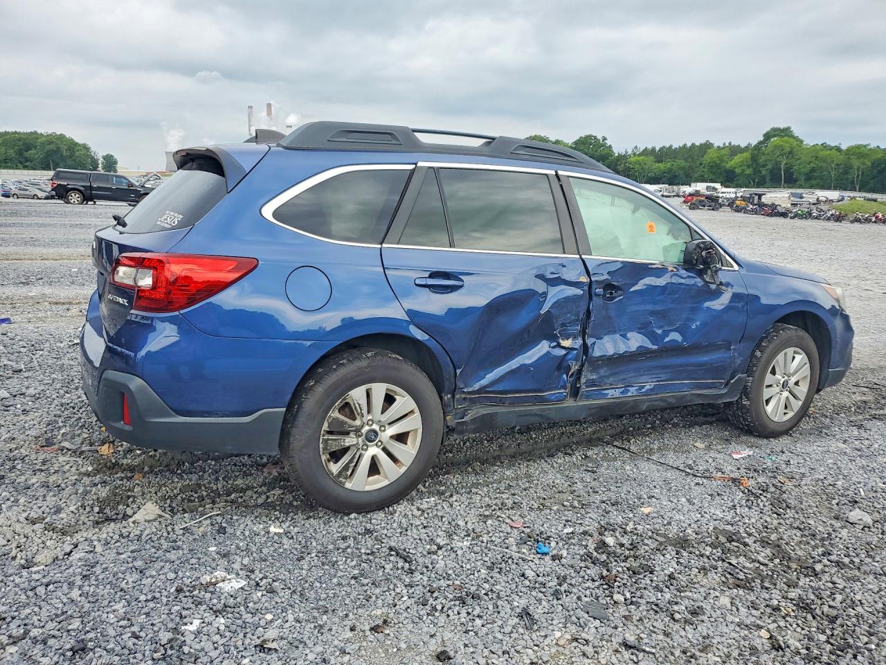 2019 SUBARU OUTBACK