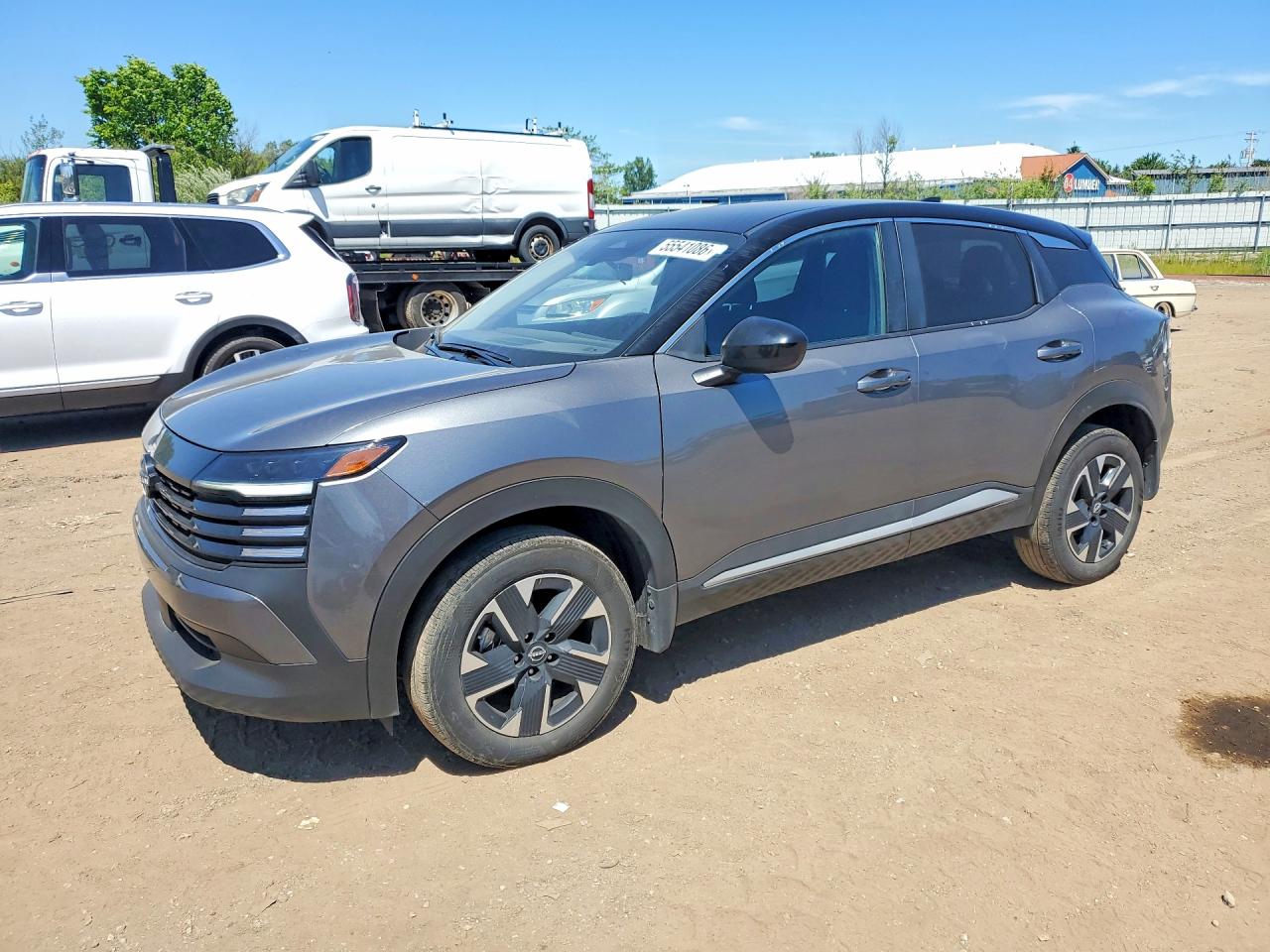 2025 NISSAN KICKS