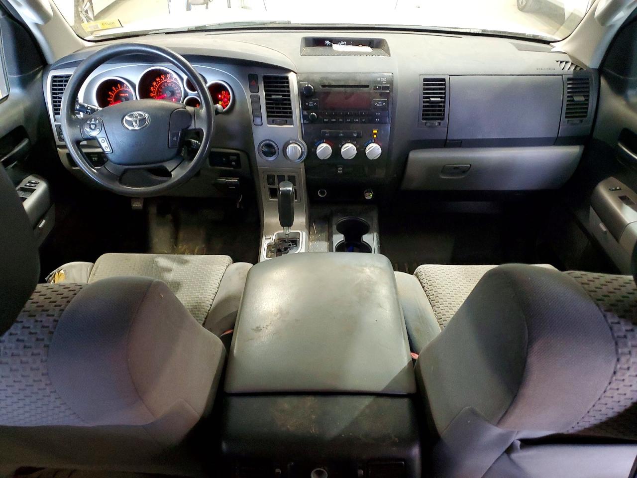 2011 TOYOTA TUNDRA