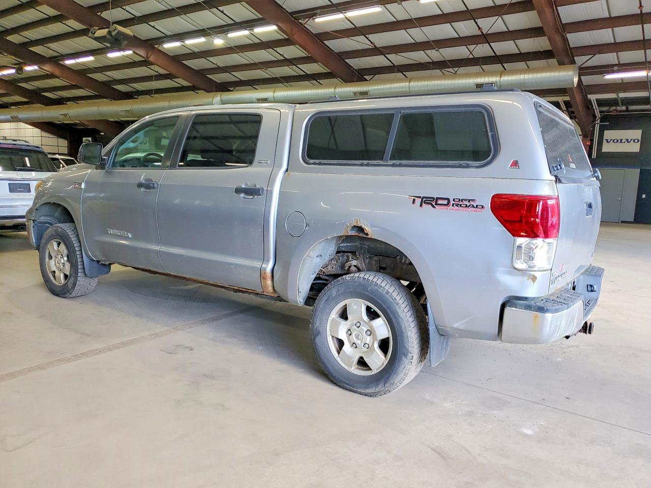 2011 TOYOTA TUNDRA