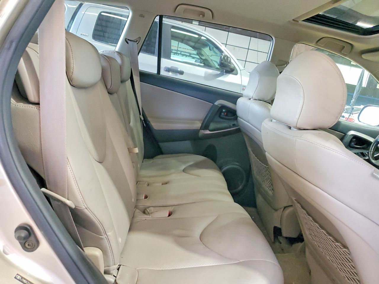 2006 TOYOTA RAV4