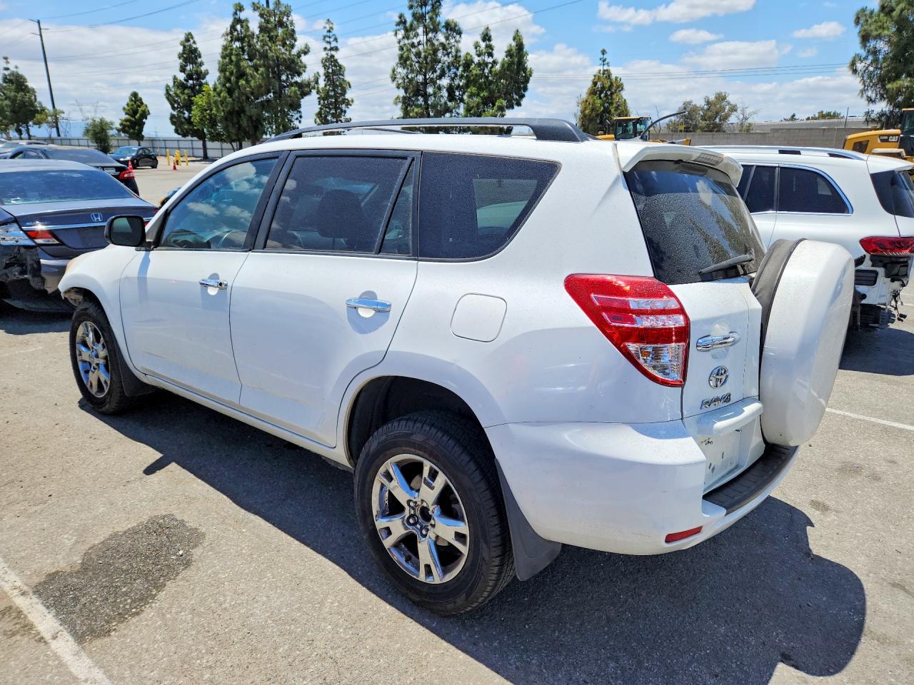 2011 TOYOTA RAV4