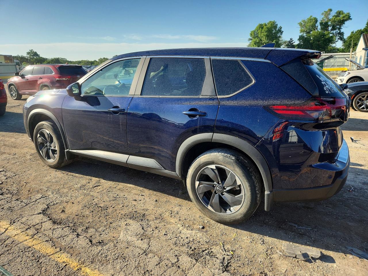 2025 NISSAN ROGUE