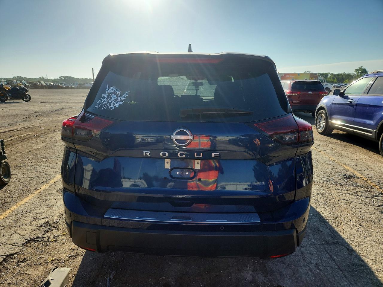 2025 NISSAN ROGUE