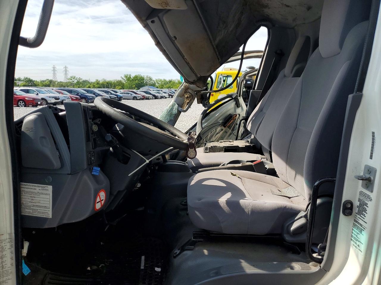 2020 ISUZU NPR