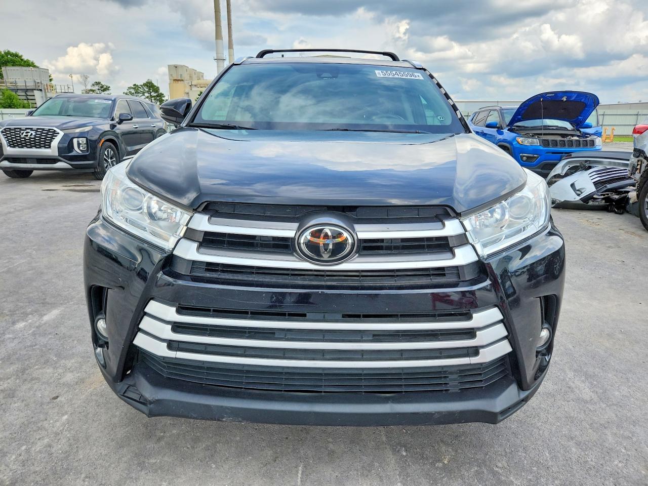 2017 TOYOTA HIGHLANDER