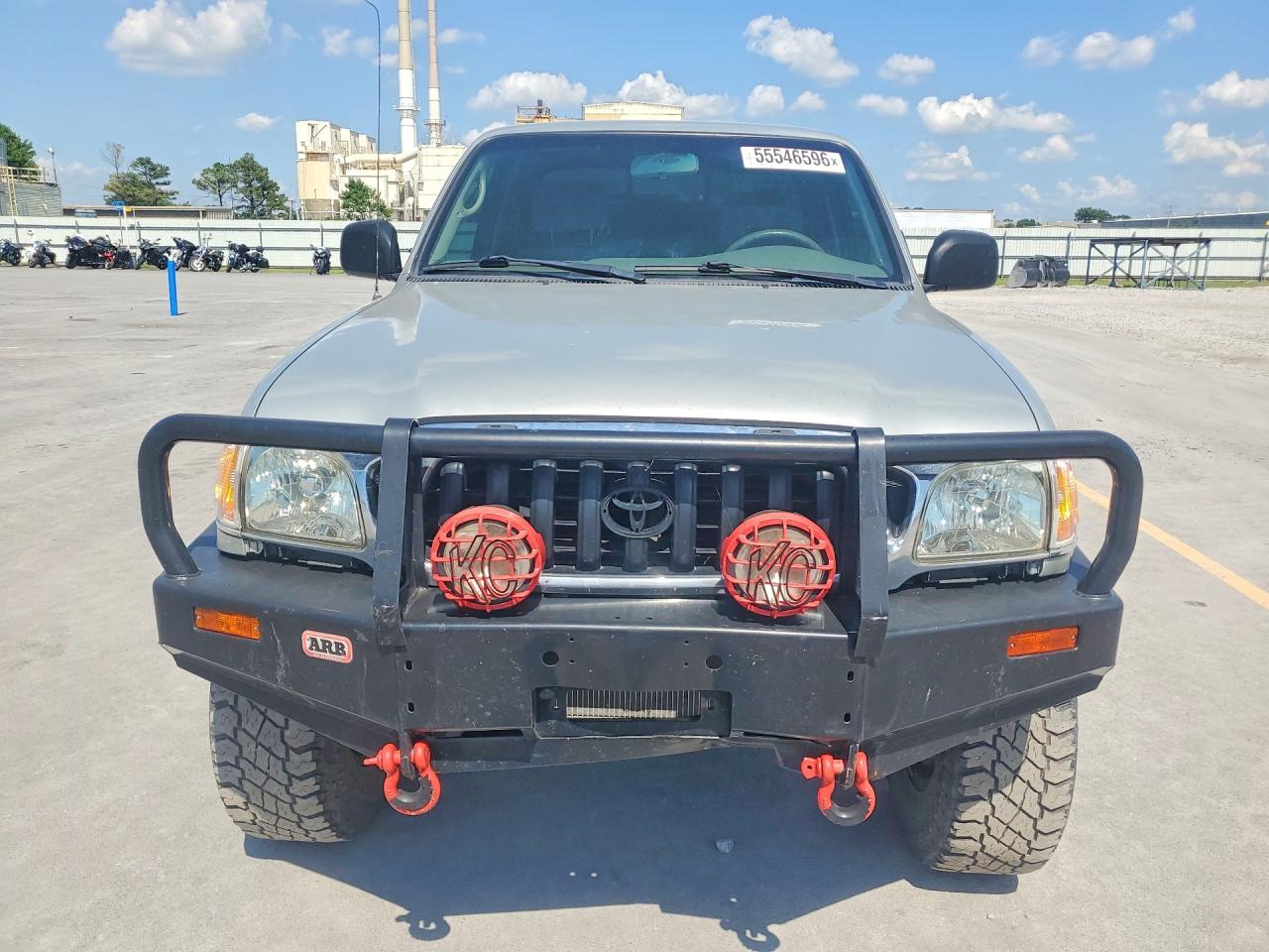 2001 TOYOTA TACOMA