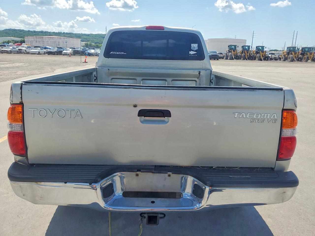 2001 TOYOTA TACOMA