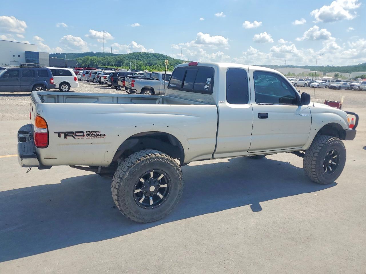 2001 TOYOTA TACOMA