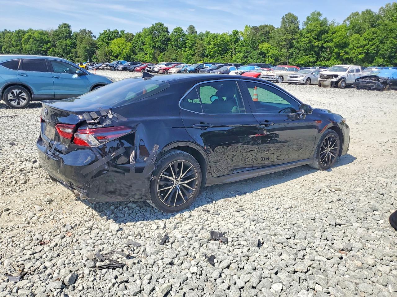 2024 TOYOTA CAMRY
