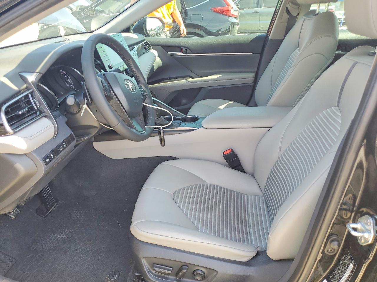 2024 TOYOTA CAMRY