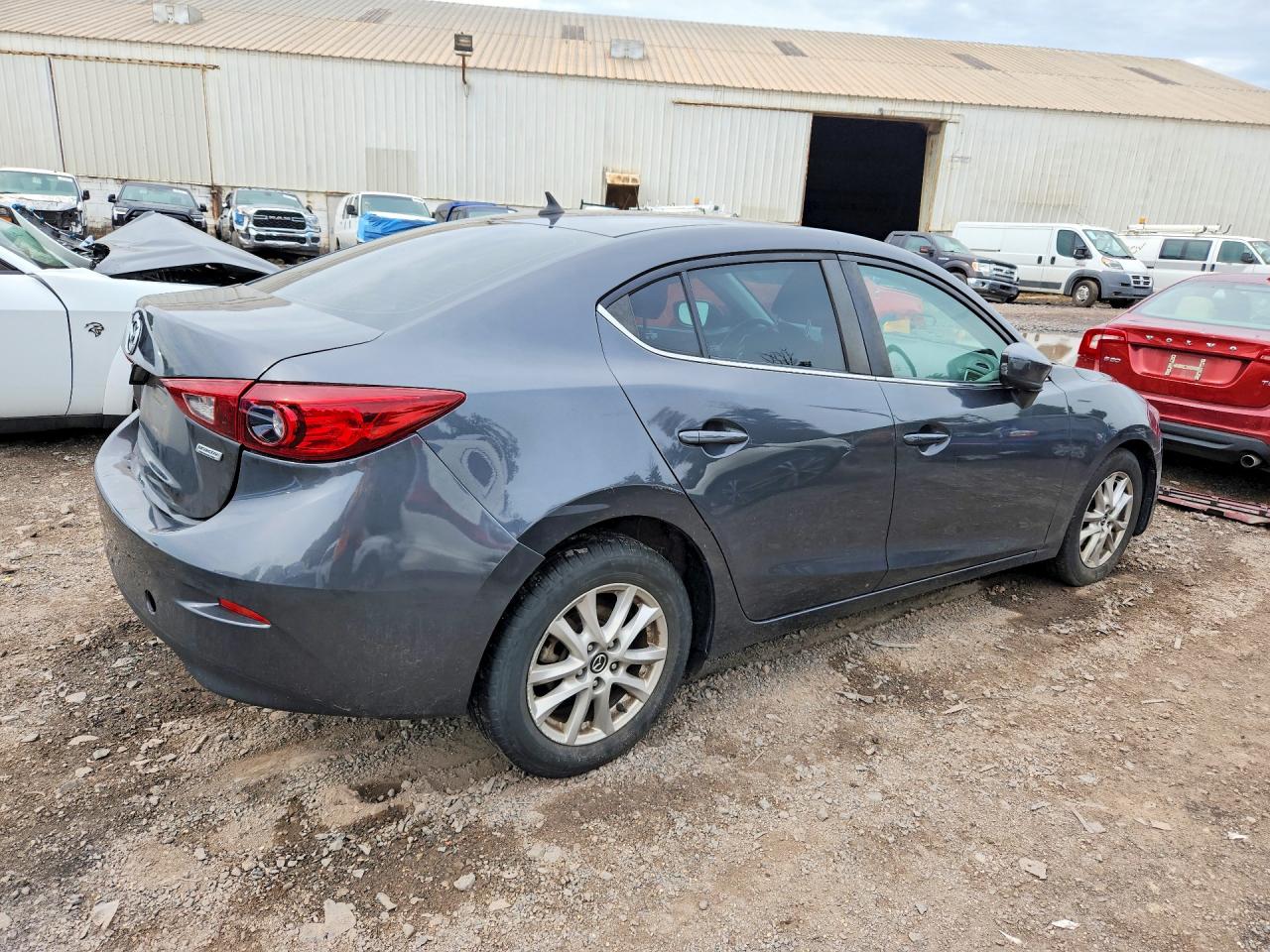 2016 MAZDA 3