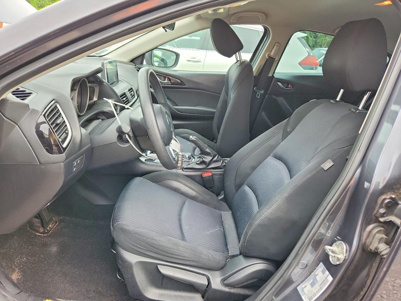 2016 MAZDA 3