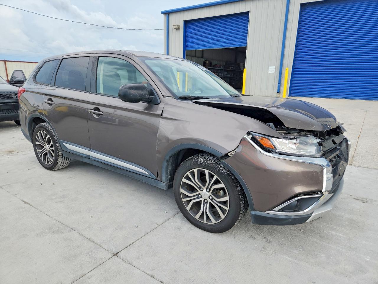 2018 MITSUBISHI OUTLANDER