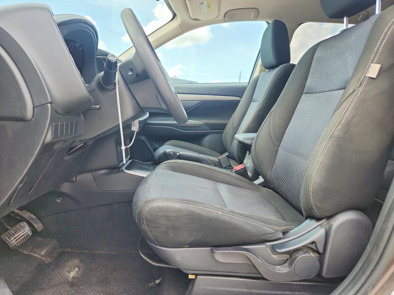 2018 MITSUBISHI OUTLANDER