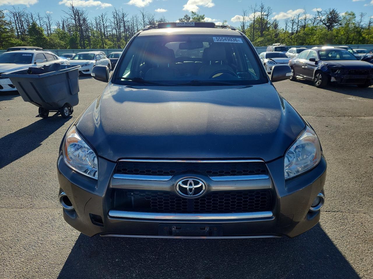 2012 TOYT RAV4