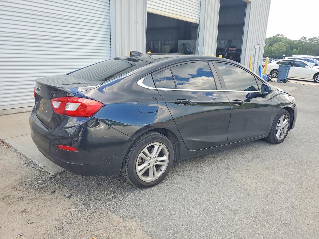 2018 CHEVROLET CRUZE