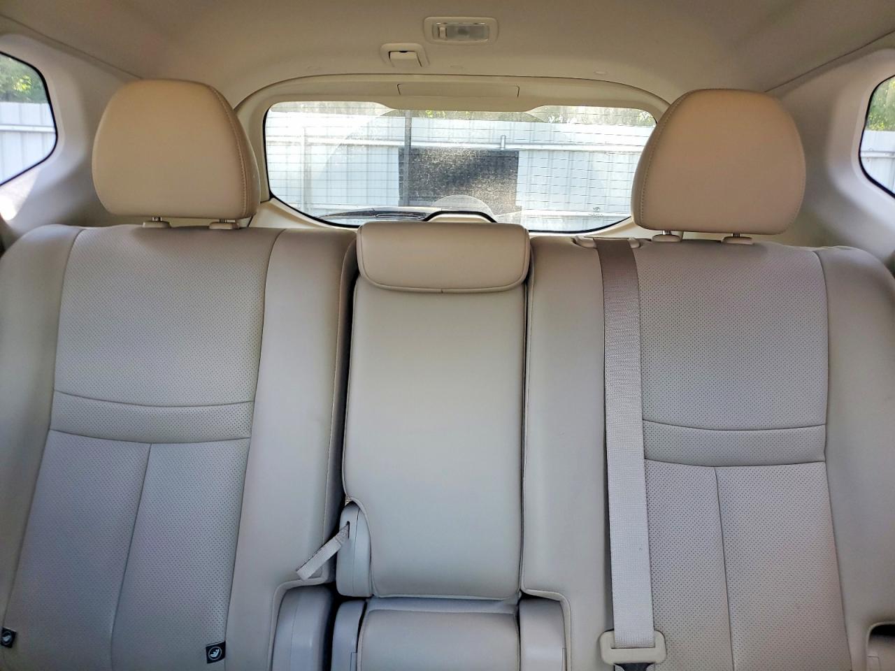 2017 NISSAN ROGUE