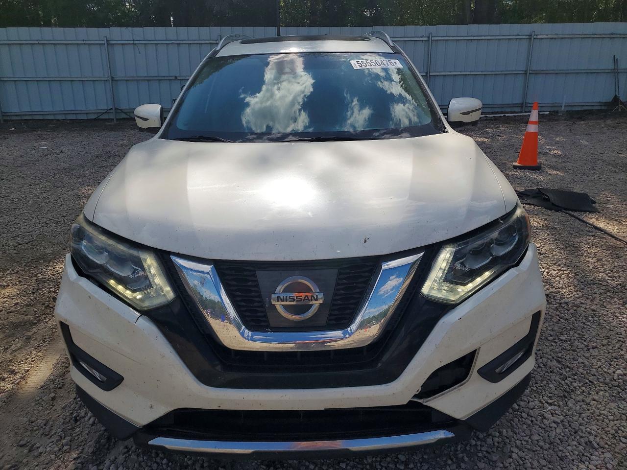2017 NISSAN ROGUE