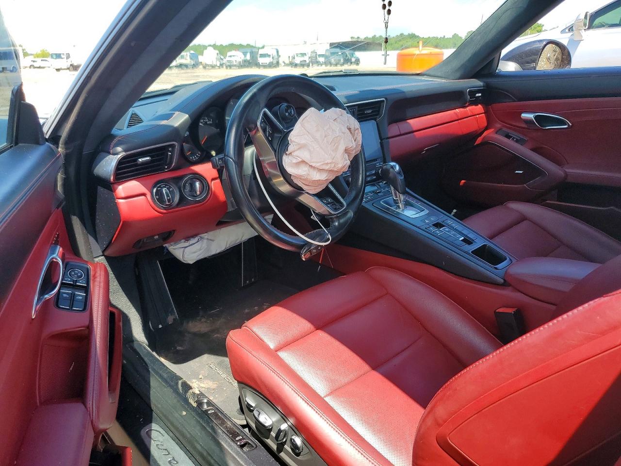 2019 PORSCHE 911
