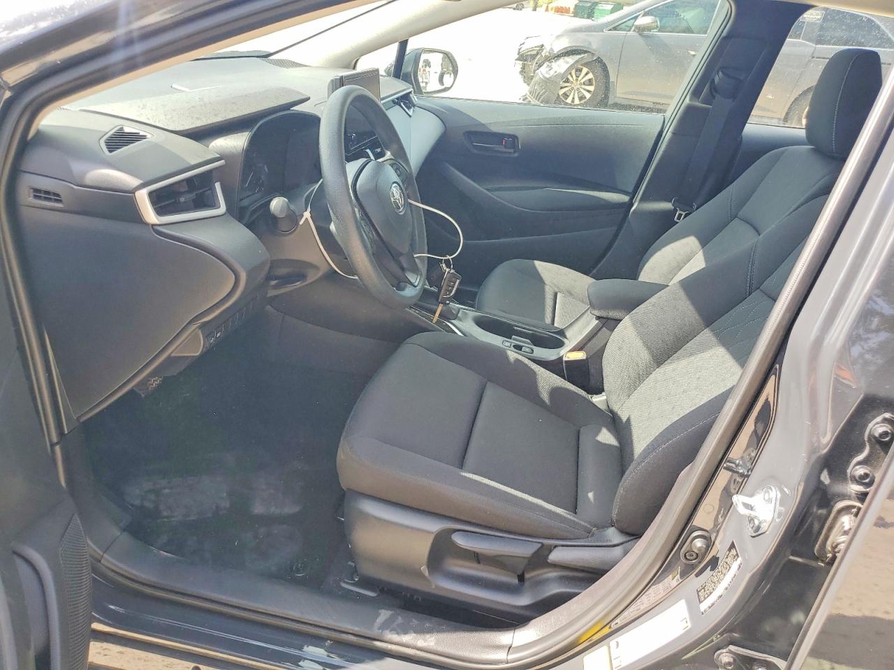 2025 TOYOTA COROLLA